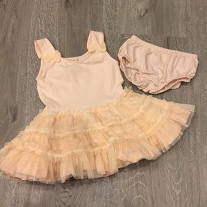 🎄 5/$30 Maggie & Zoe dress 3-6 months